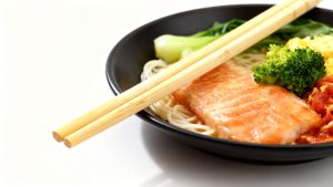 Pauzinhos de bambu certificados oferecem sustentabilidade comprovada com produção chinesa otimizada para compradores B2B exigentes