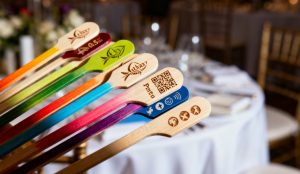 Economize 72% em custos operacionais com espetos descartáveis certificados para segurança alimentar e sustentabilidade